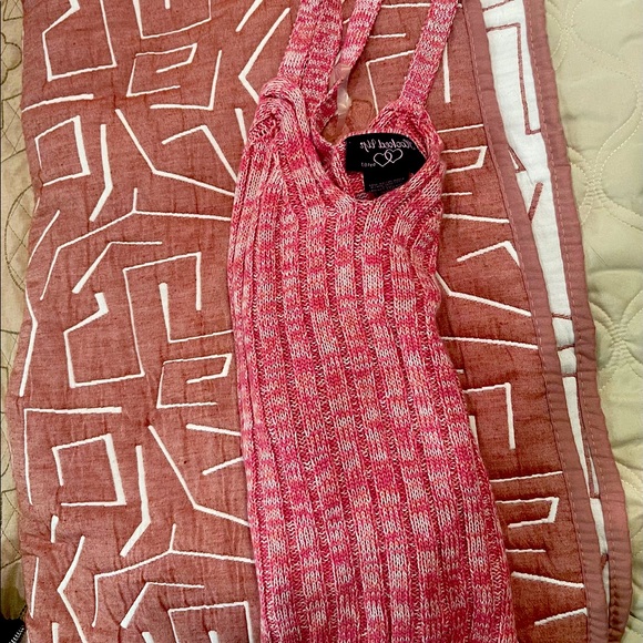 Cute top - Picture 1 of 2